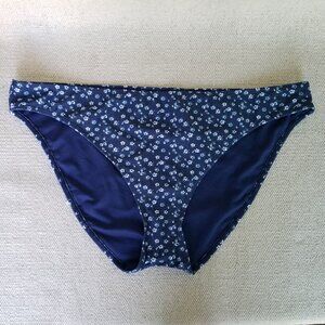 Hollister Women’s Blue White Floral Bikini Bottoms Size XL‎ NWOT